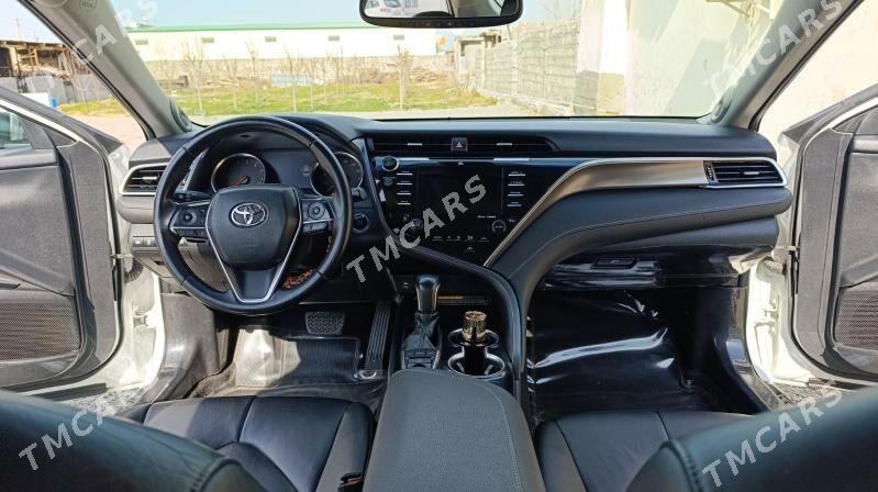 Toyota Camry 2018 - 400 000 TMT - Гёкдже - img 3