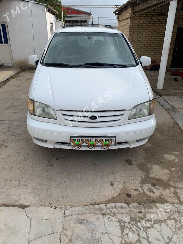 Toyota Sienna 1999 - 115 000 TMT - Туркменгала - img 3