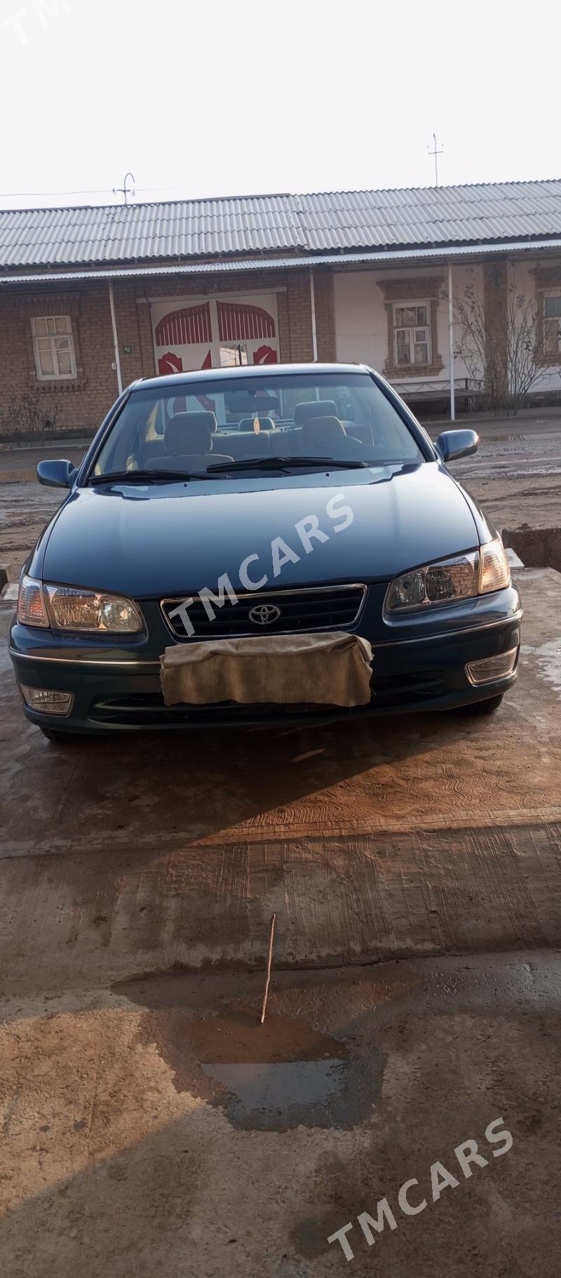 Toyota Camry 2001 - 138 000 TMT - Çärjew - img 3