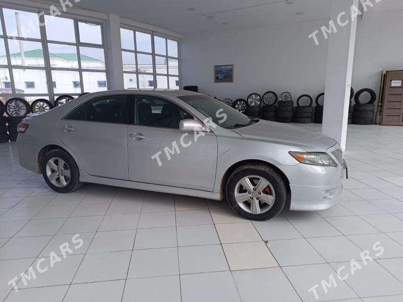 Toyota Camry 2011 - 160 000 TMT - Дашогуз - img 3