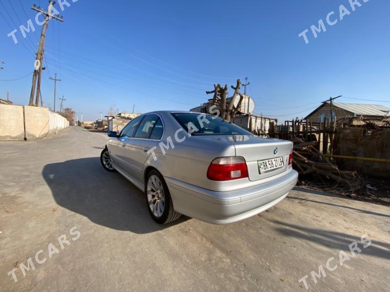 BMW E39 2001 - 138 000 TMT - Туркменабат - img 9