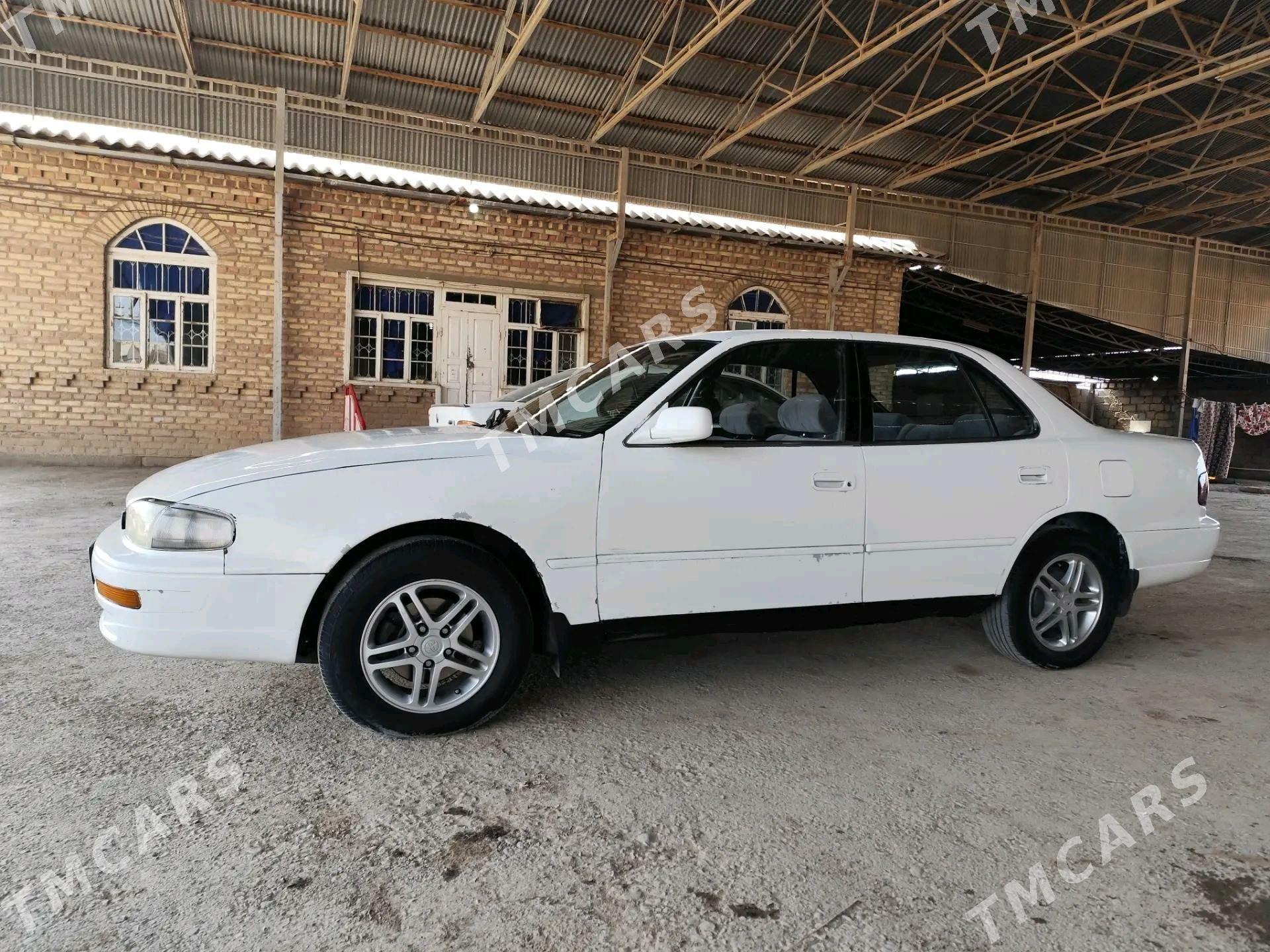 Toyota Camry 1996 - 75 000 TMT - Теджен - img 4