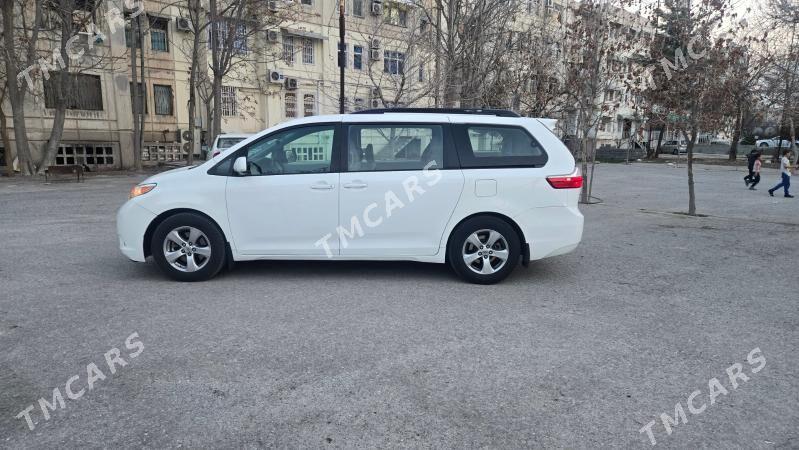 Toyota Sienna 2015 - 320 000 TMT - Aşgabat - img 8