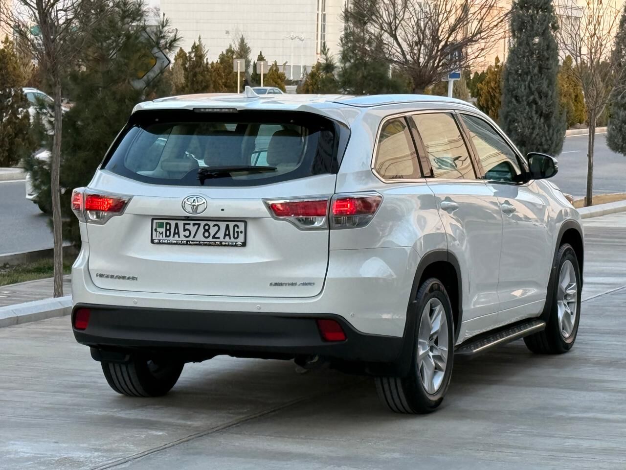 Toyota Highlander 2016 - 445 000 TMT - Ашхабад - img 4