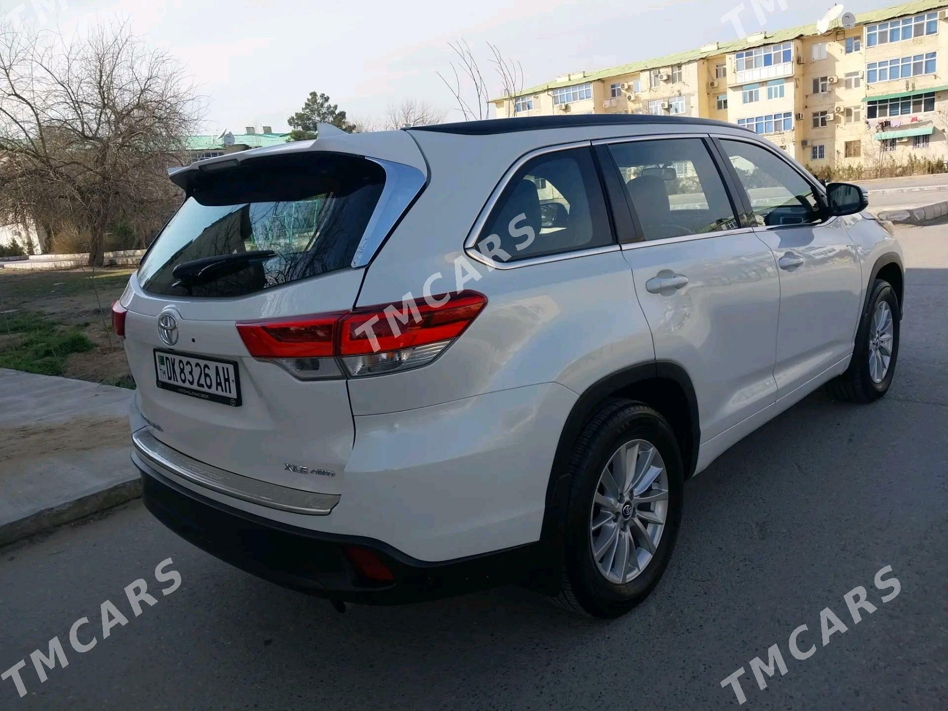 Toyota Highlander 2017 - 364 000 TMT - Ашхабад - img 4