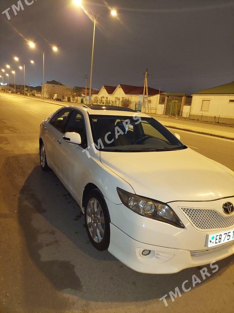 Toyota Camry 2010 - 179 000 TMT - Ашхабад - img 2