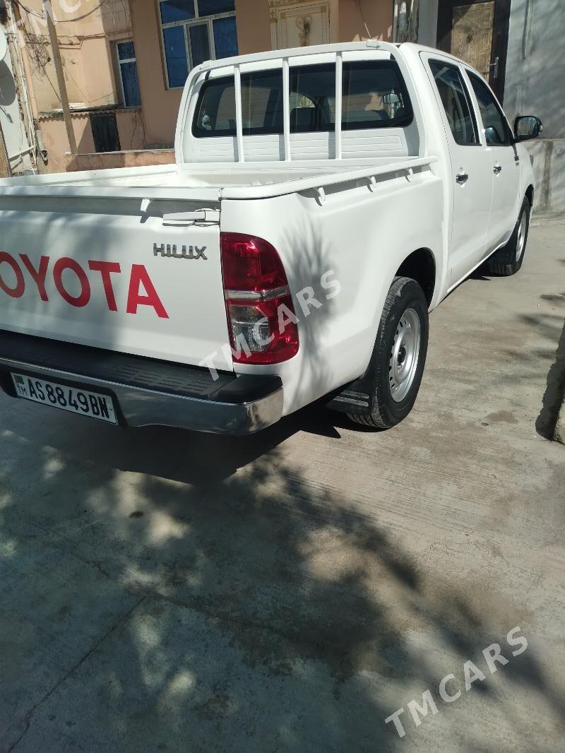 Toyota Hilux 2012 - 210 000 TMT - Balkanabat - img 4