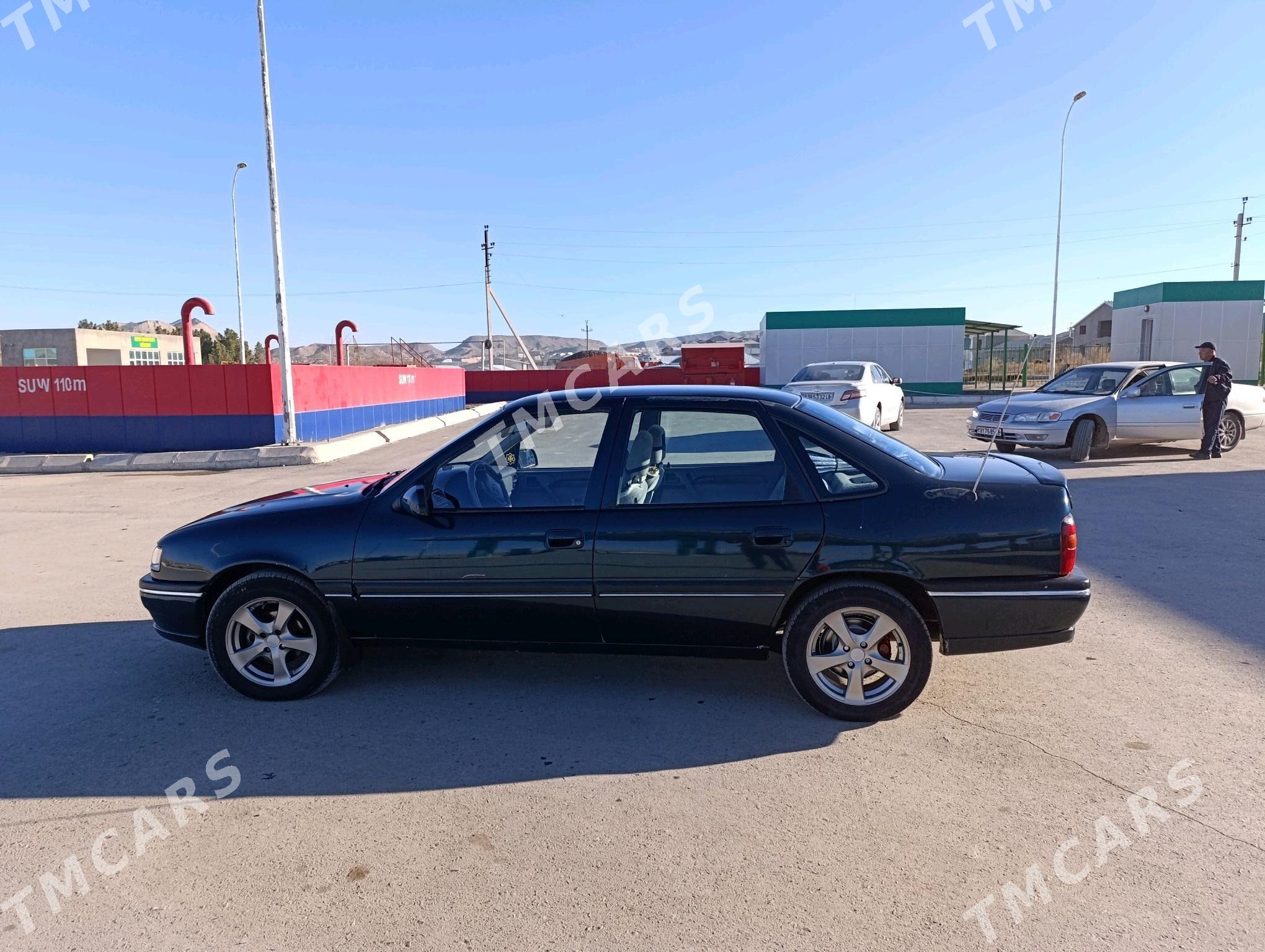 Opel Vectra 1995 - 37 000 TMT - Магданлы - img 3