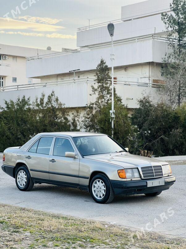 Mercedes-Benz E300 1988 - 66 000 TMT - Aşgabat - img 10