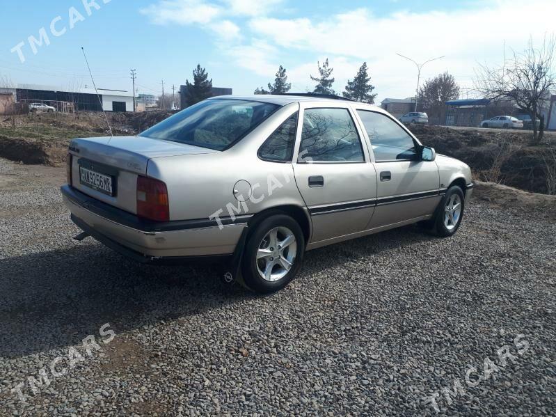 Opel Vectra 1990 - 30 000 TMT - Mary - img 4