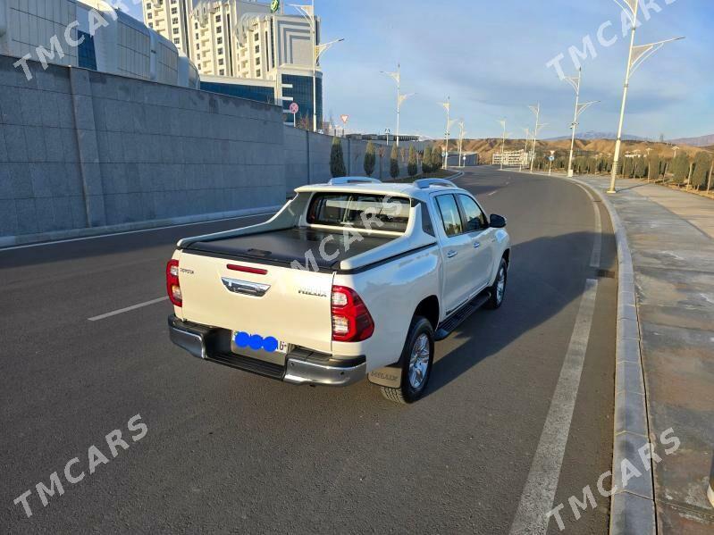 Toyota Hilux 2022 - 590 000 TMT - Ашхабад - img 3