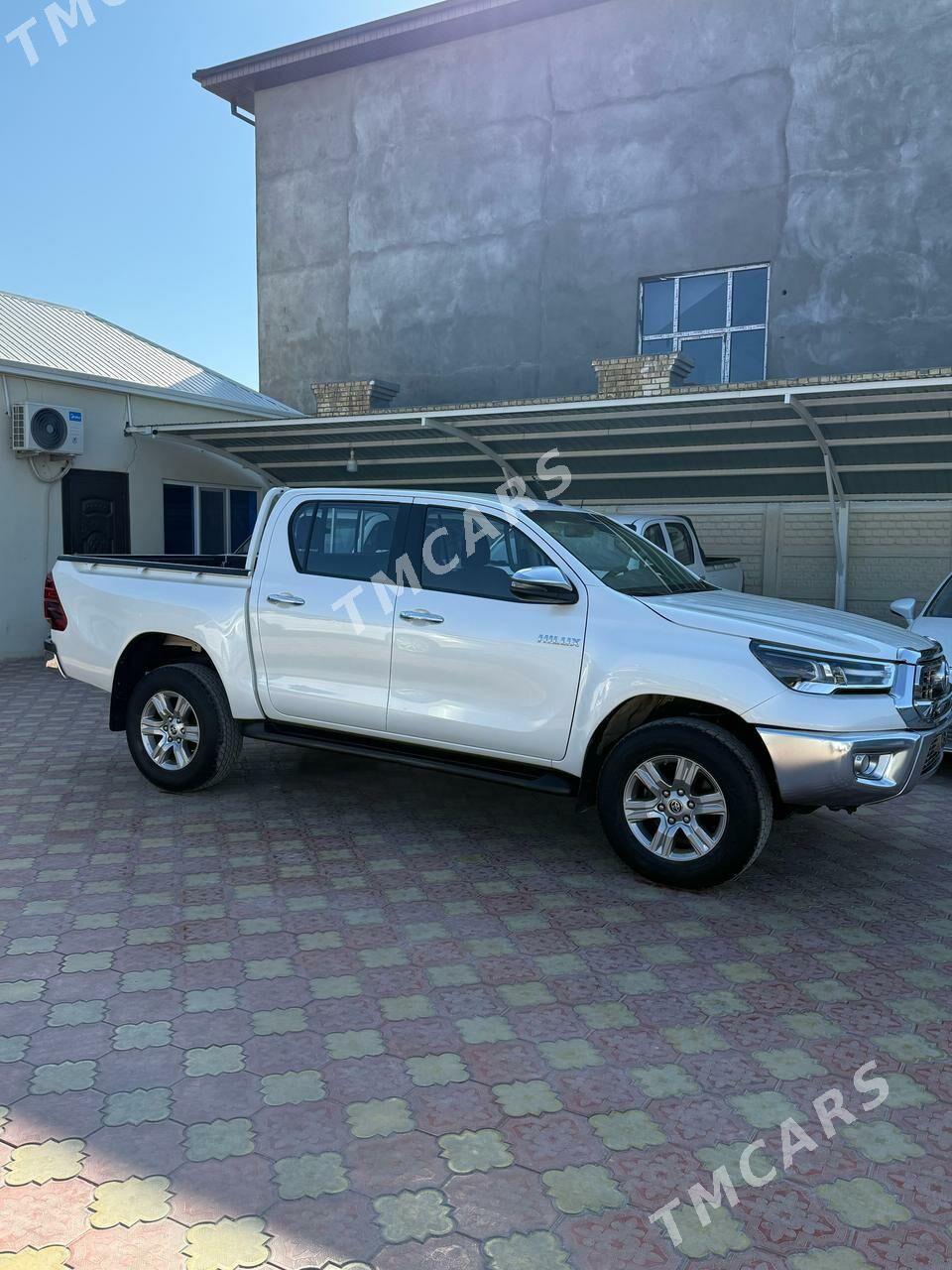 Toyota Hilux 2022 - 600 000 TMT - Mary - img 9