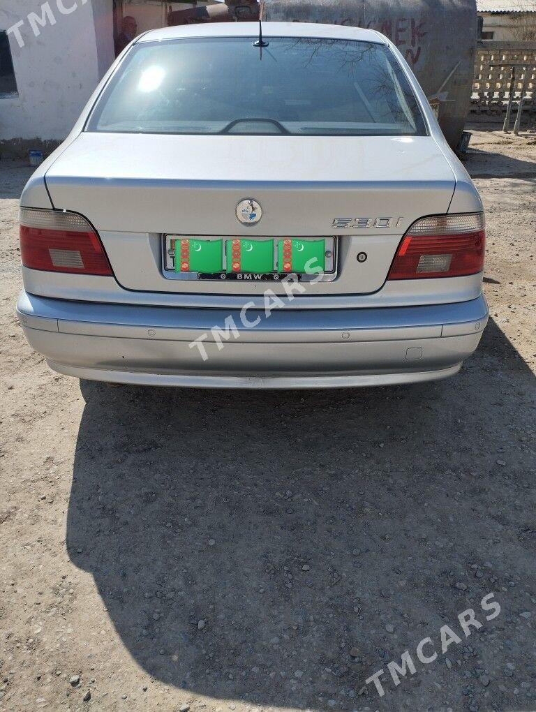 BMW 530 2000 - 70 000 TMT - Яшлык - img 7