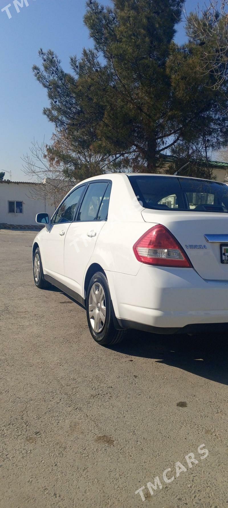 Nissan Versa 2010 - 102 000 TMT - Мир 1 - img 2