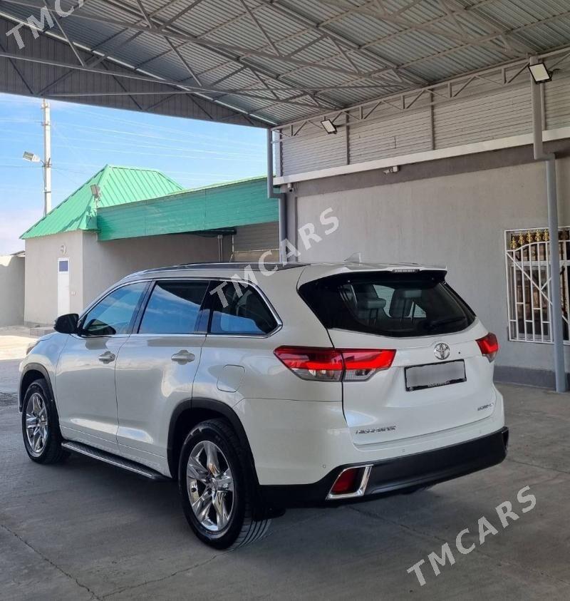 Toyota Highlander 2018 - 520 000 TMT - Aşgabat - img 7