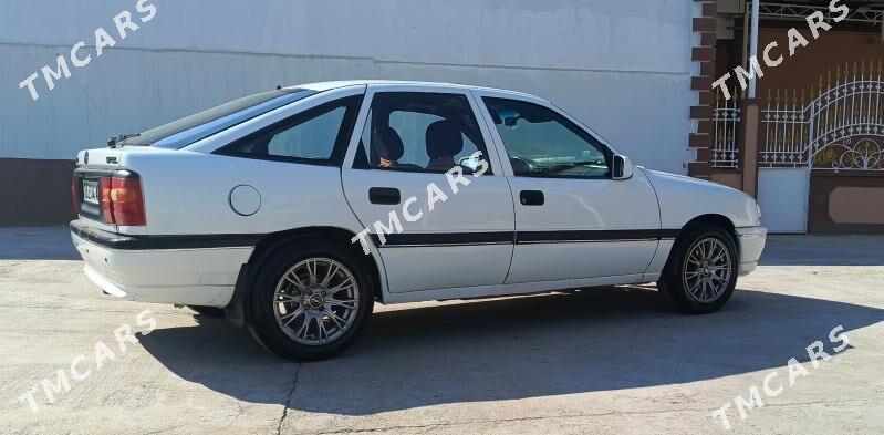 Opel Vectra 1992 - 32 000 TMT - Ак-Бугдайский этрап - img 2