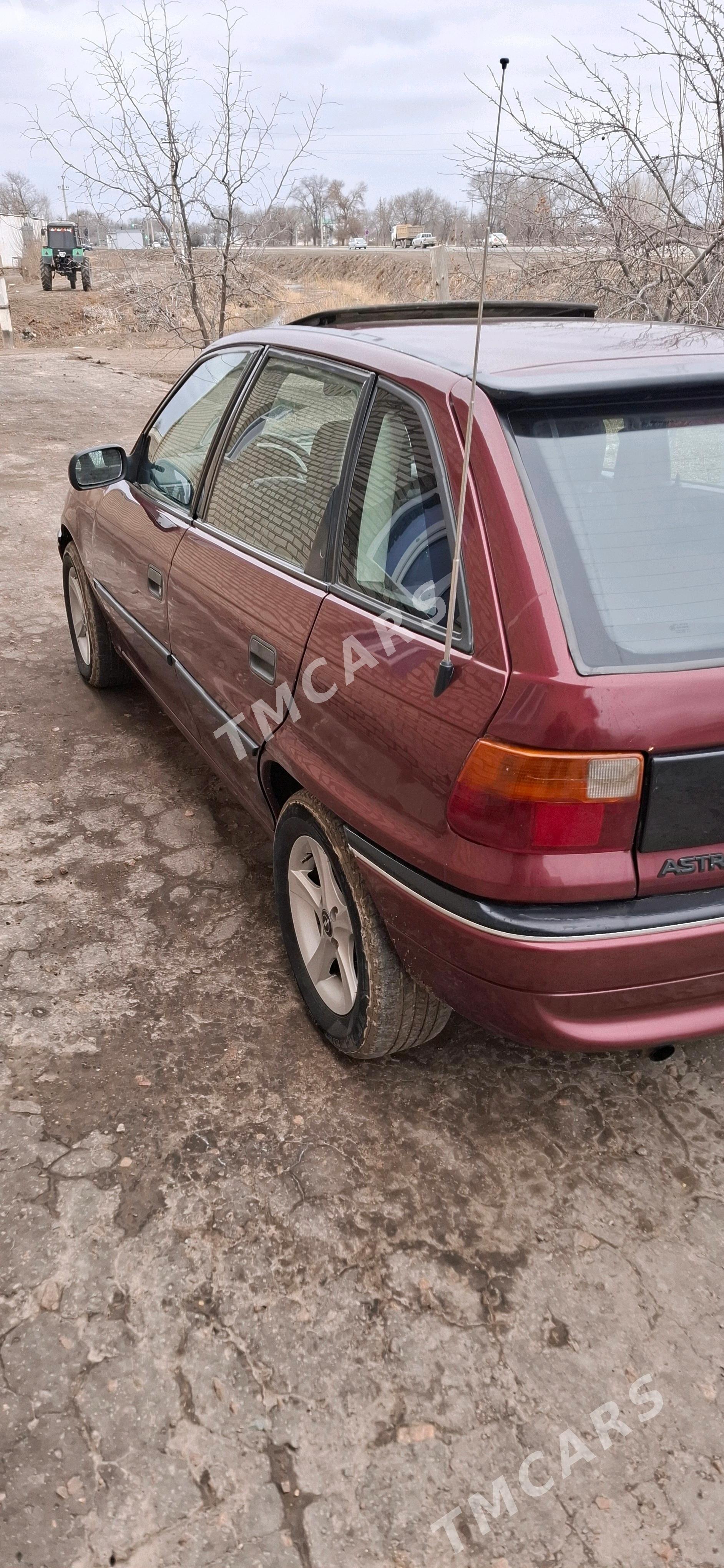 Opel Astra 1994 - 40 000 TMT - Шабатский этрап - img 3