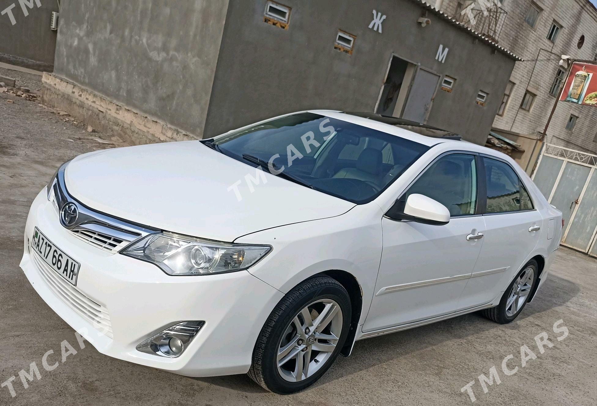 Toyota Camry 2012 - 190 000 TMT - Tejen - img 4