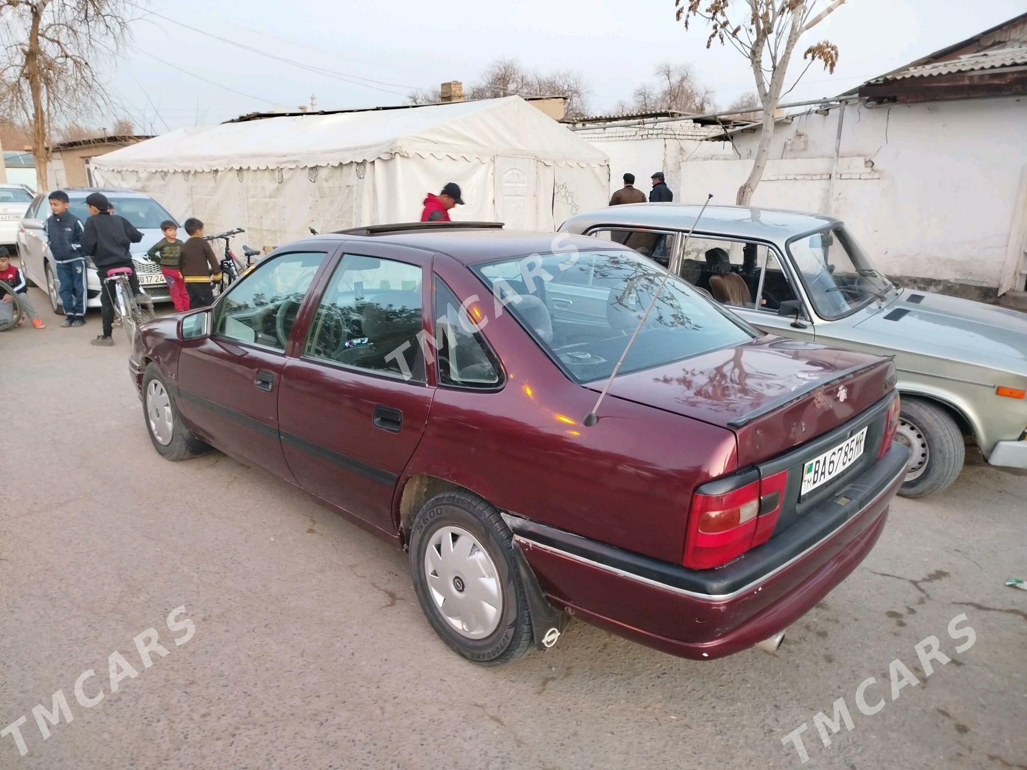 Opel Vectra 1989 - 42 000 TMT - Байрамали - img 3