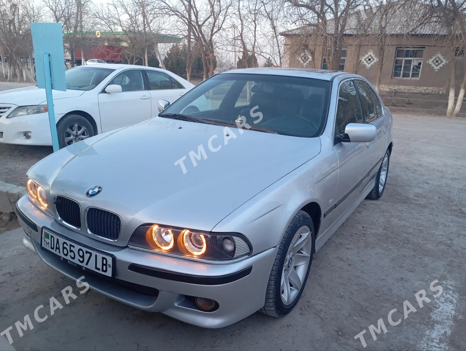 BMW E39 1998 - 85 000 TMT - Mary - img 3