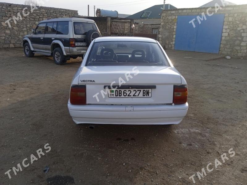 Opel Vectra 1990 - 33 000 TMT - Джебел - img 3