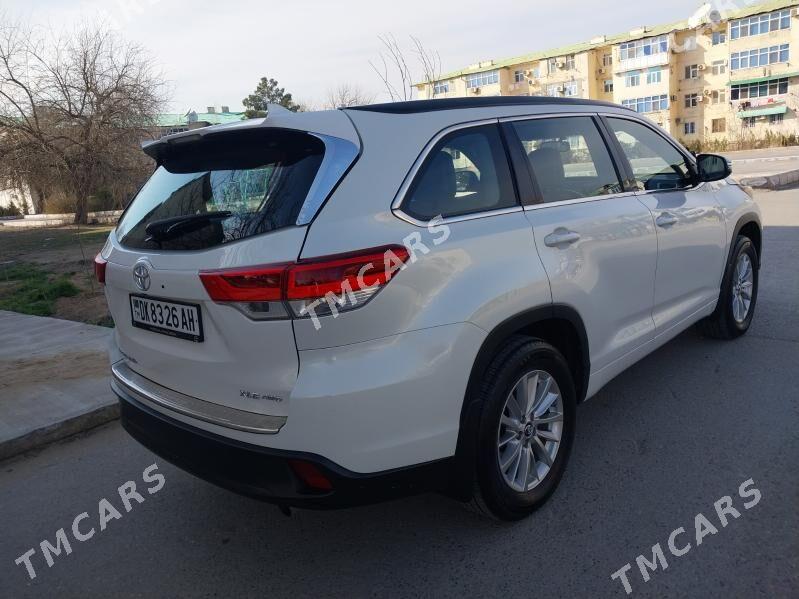 Toyota Highlander 2017 - 365 000 TMT - Ашхабад - img 5