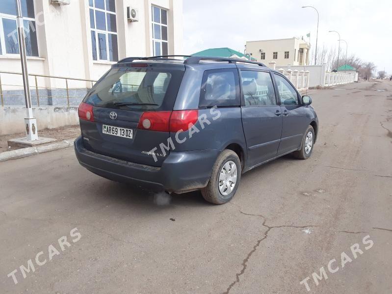 Toyota Sienna 2008 - 170 000 TMT - Губадаг - img 3