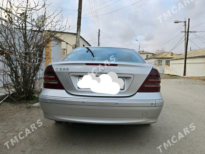 Mercedes-Benz C320 2001 - 125 000 TMT - Туркменбаши - img 5