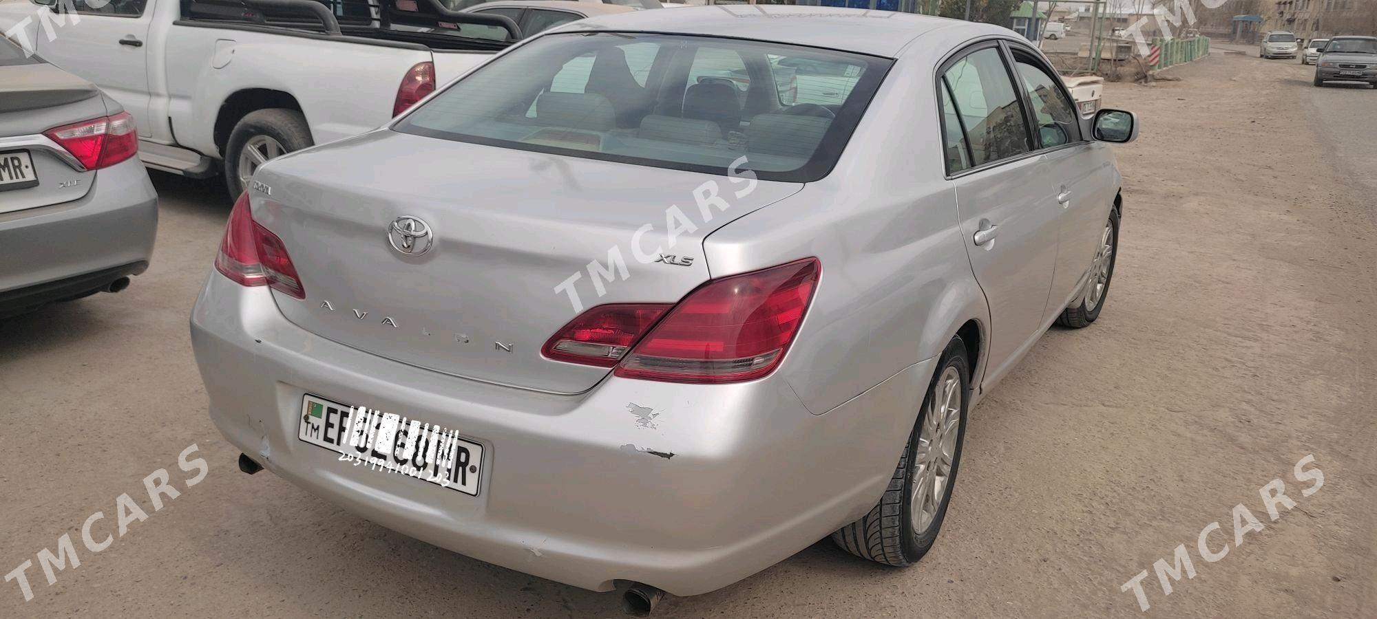 Toyota Avalon 2005 - 140 000 TMT - Mary - img 3