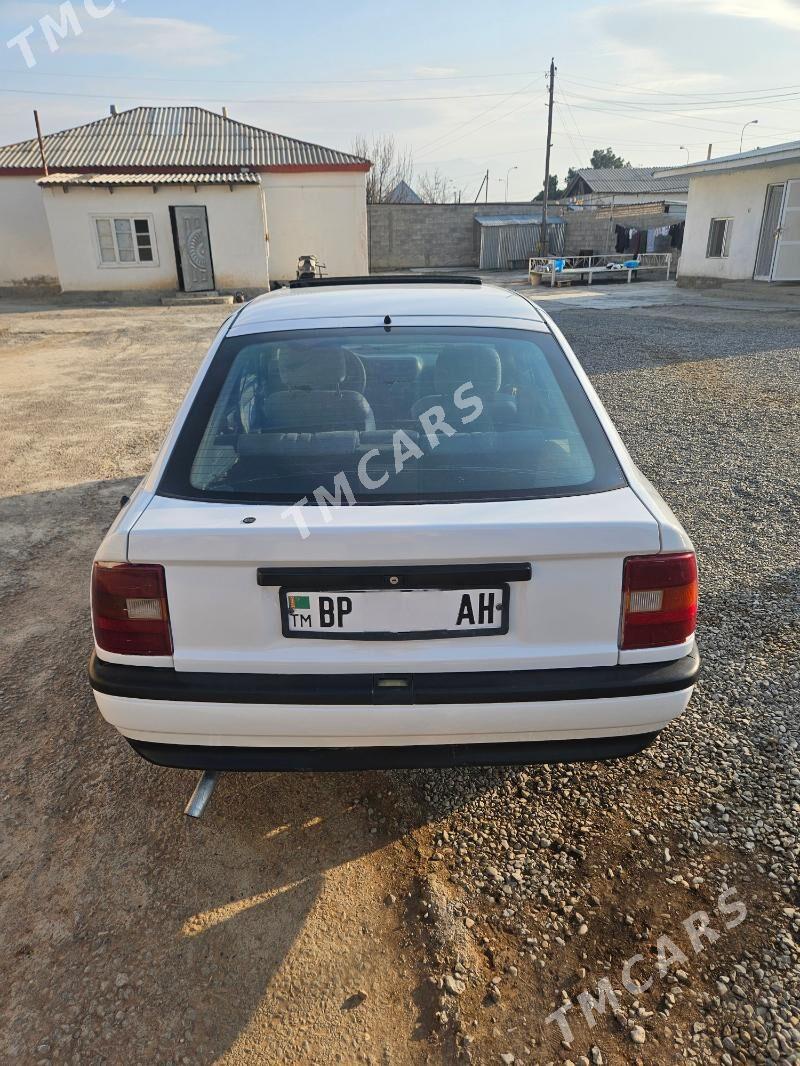 Opel Vectra 1992 - 38 000 TMT - Гёкдепе - img 8