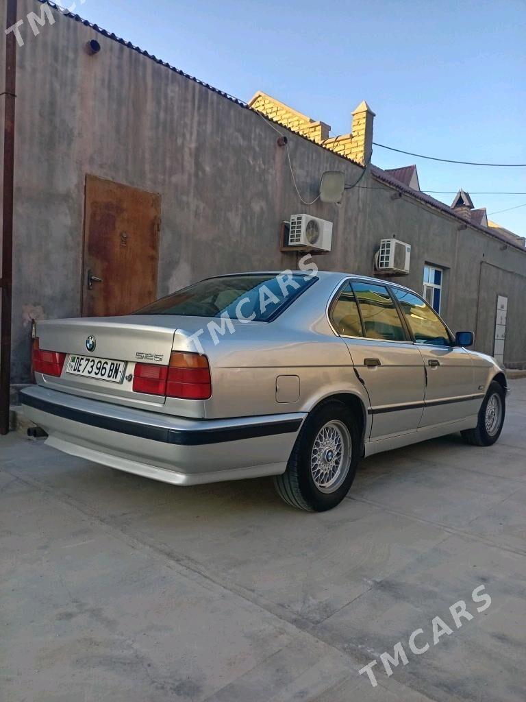 BMW 525 1995 - 55 000 TMT - Гумдаг - img 3