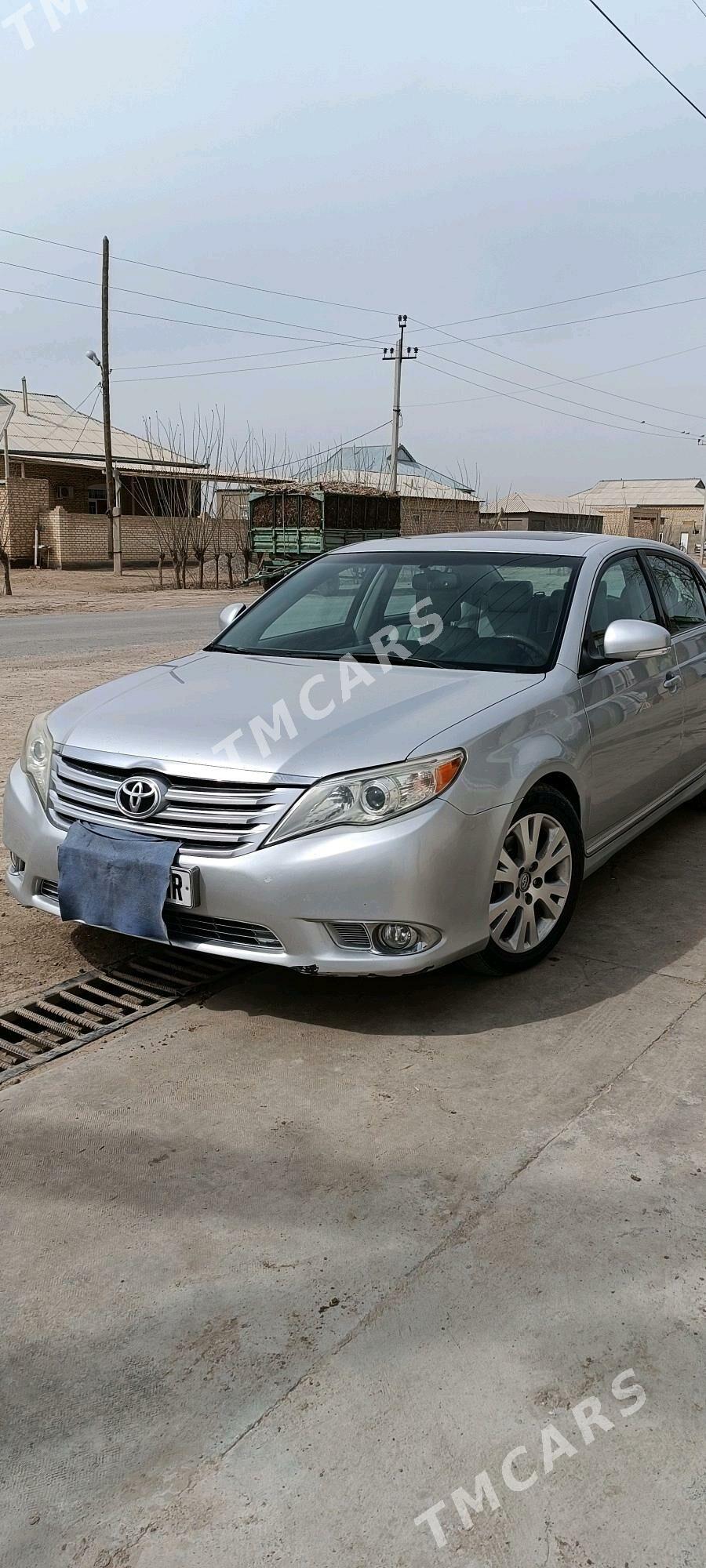 Toyota Avalon 2010 - 250 000 TMT - Мары - img 2