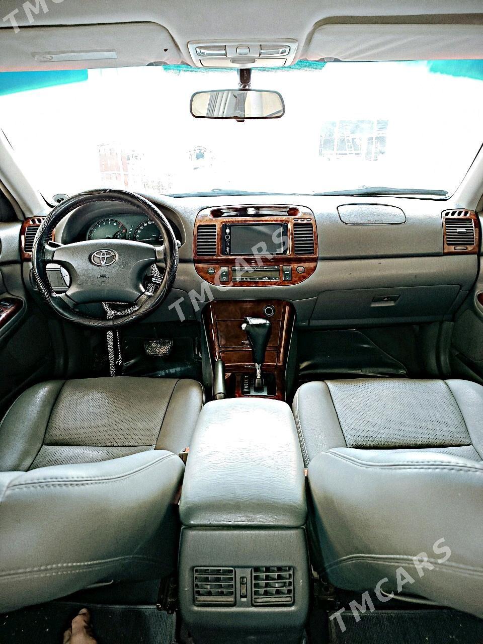 Toyota Camry 2005 - 180 000 TMT - Тагтабазар - img 4