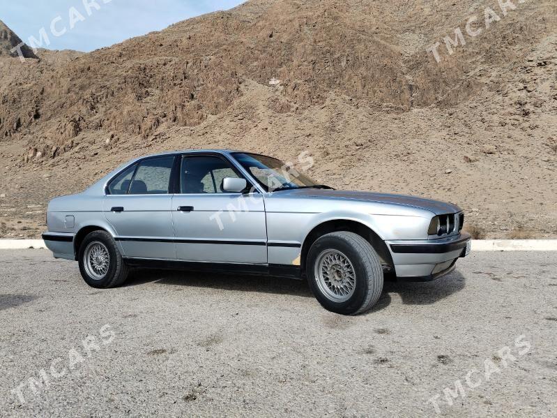 BMW 525 1992 - 55 000 TMT - Балканабат - img 5