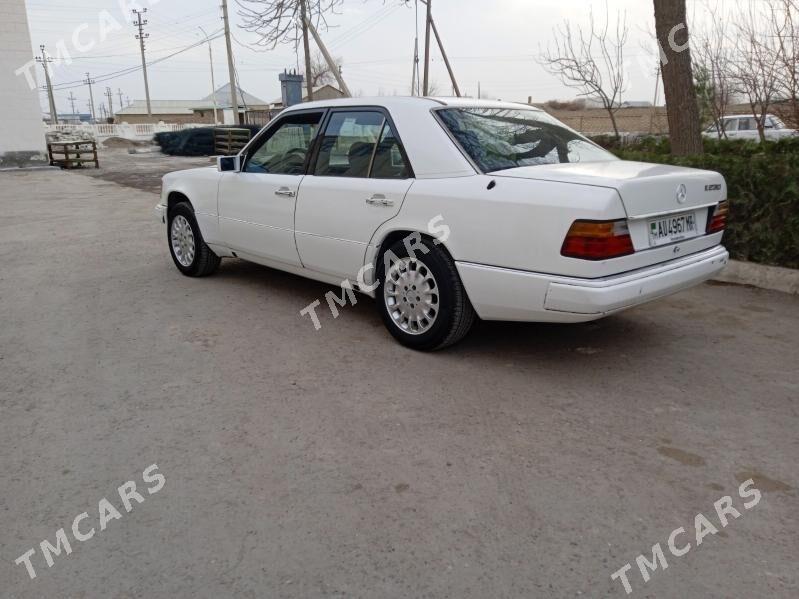 Mercedes-Benz 230E 1990 - 35 000 TMT - Mary - img 2