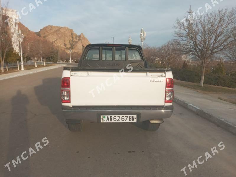 Toyota Hilux 2013 - 330 000 TMT - Туркменбаши - img 5