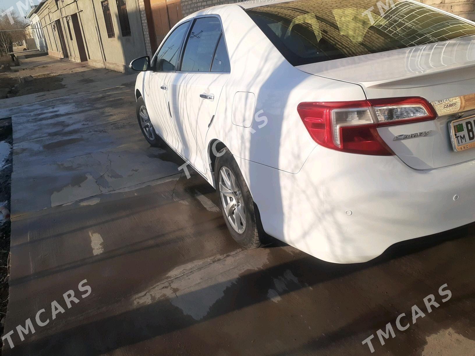 Toyota Camry 2012 - 185 000 TMT - Дашогуз - img 2