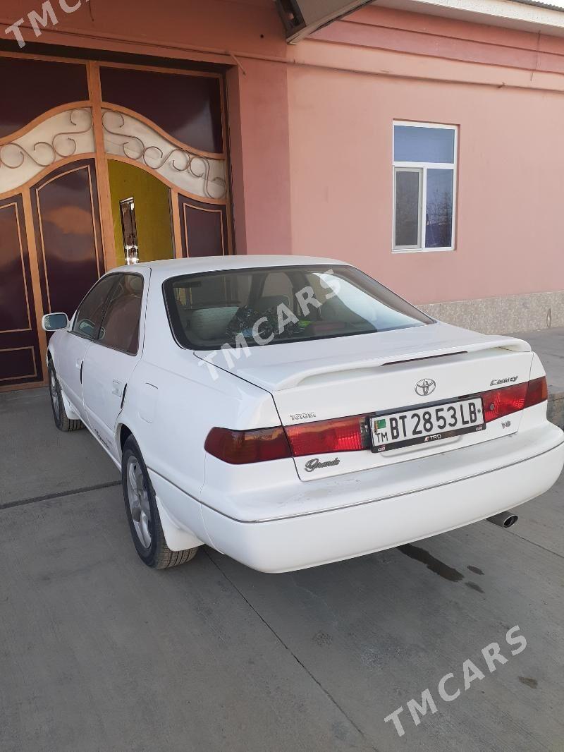 Toyota Camry 1998 - 110 000 TMT - Çärjew - img 3