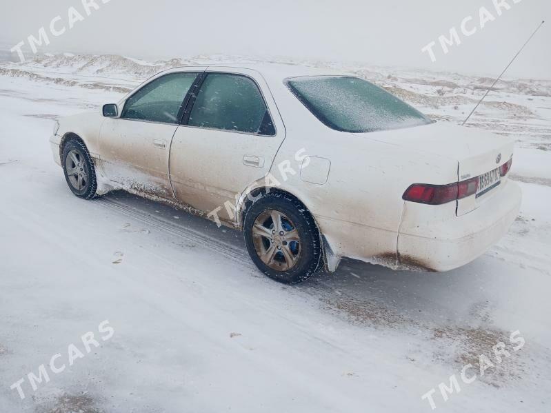 Toyota Camry 1998 - 95 000 TMT - Köneürgenç - img 3