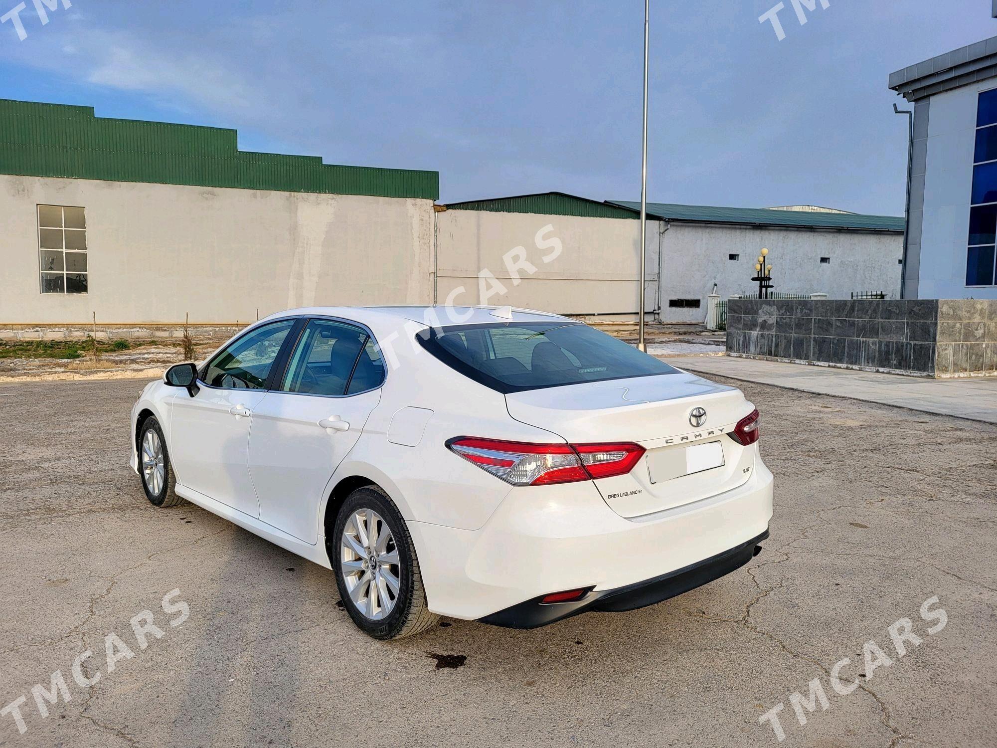 Toyota Camry 2019 - 280 000 TMT - Мары - img 4