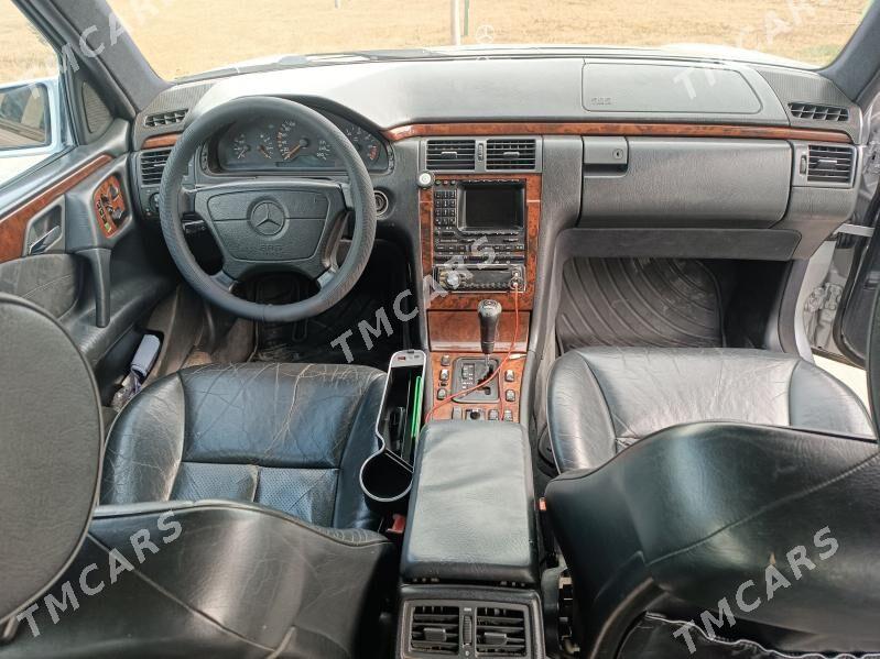 Mercedes-Benz C320 1998 - 85 000 TMT - Türkmenbaşy - img 3