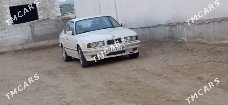 BMW E34 1994 - 45 000 TMT - Балканабат - img 5