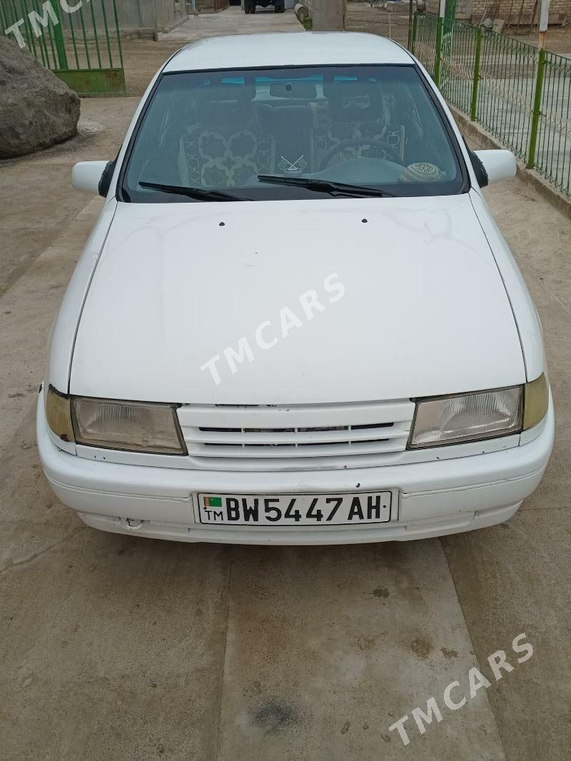 Opel Vectra 1991 - 25 000 TMT - Ýaşlyk - img 3