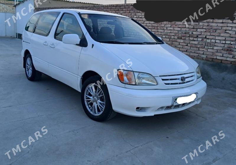 Toyota Sienna 2001 - 123 000 TMT - Бахарден - img 4