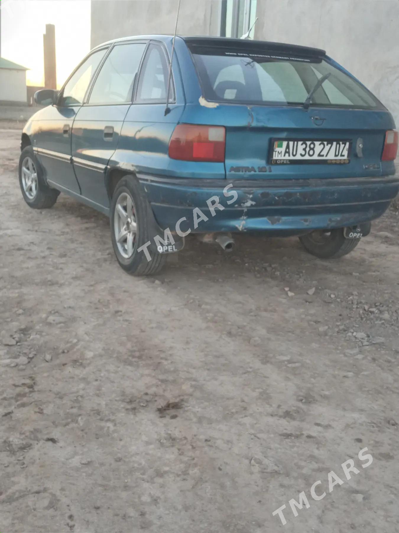 Opel Astra 1993 - 30 000 TMT - Gubadag - img 2