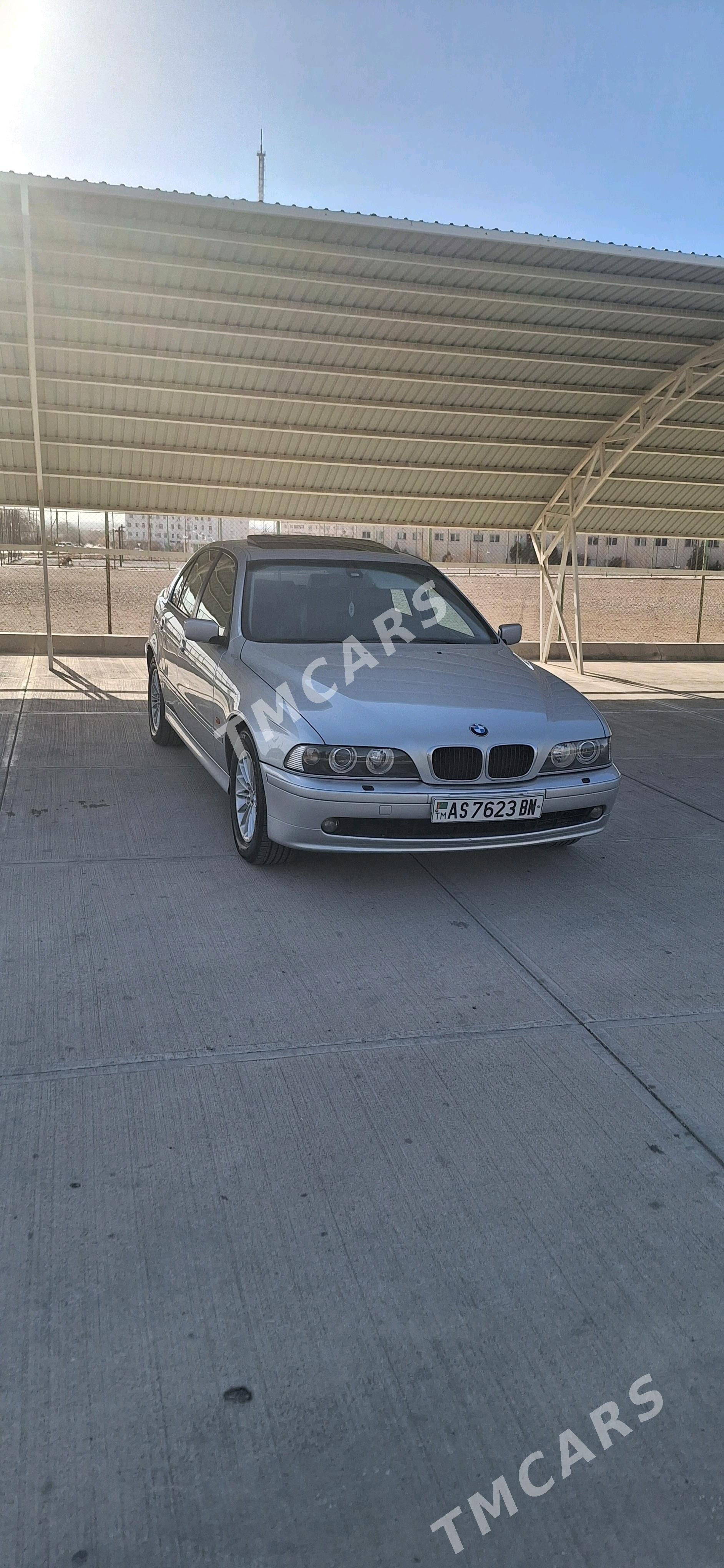 BMW E39 2002 - 140 000 TMT - Balkanabat - img 4