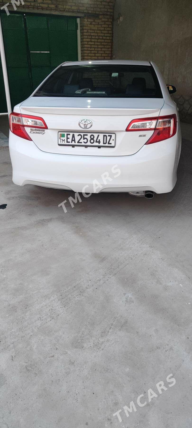 Toyota Camry 2012 - 220 000 TMT - етр. Туркменбаши - img 2