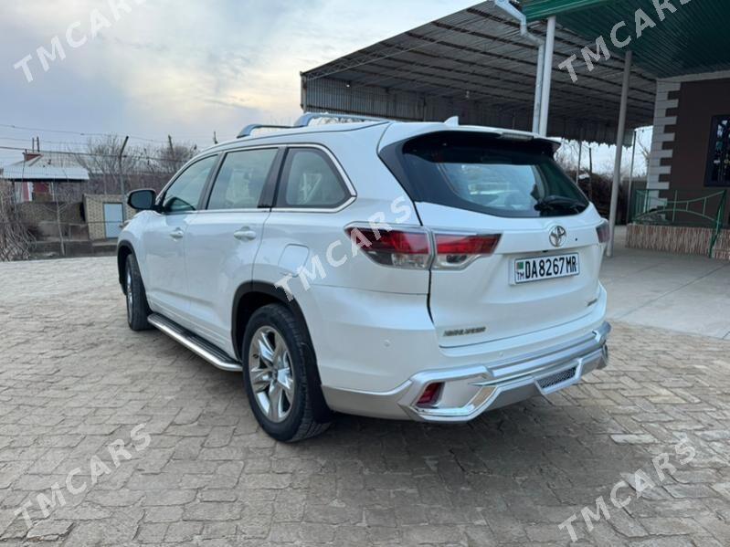 Toyota Highlander 2016 - 487 500 TMT - Ýolöten - img 2