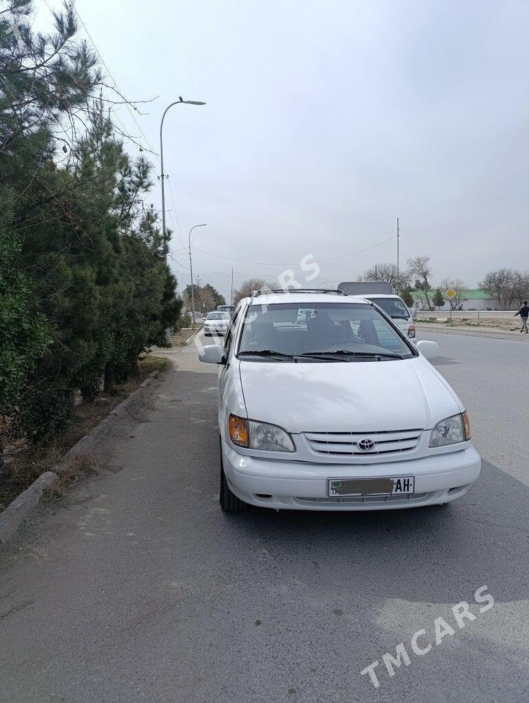 Toyota Sienna 2002 - 135 000 TMT - Aşgabat - img 4