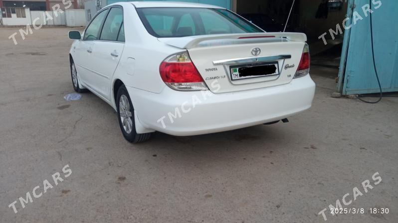 Toyota Camry 2003 - 160 000 TMT - Мары - img 3